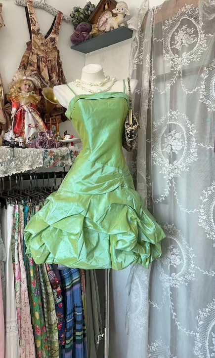 Cute A Line Spaghetti Straps Satin Short Homecoming Dress 19th Birthday Outfits C8017
