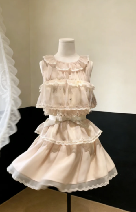 Princess A Line Halter Satin Lace Short Homecoming Dress 17th Birthday Outfits C8033