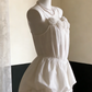 Robe courte en satin à fines bretelles et coupe trapèze, idéale pour un bal de promo ou un 16e anniversaire (C8036)