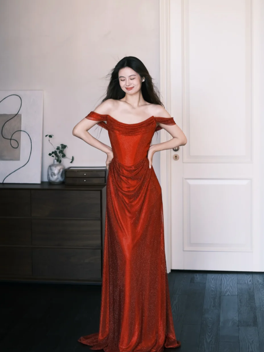 Robe de bal longue en satin à épaules dénudées, modèle Obsessed Mermaid, référence C8089