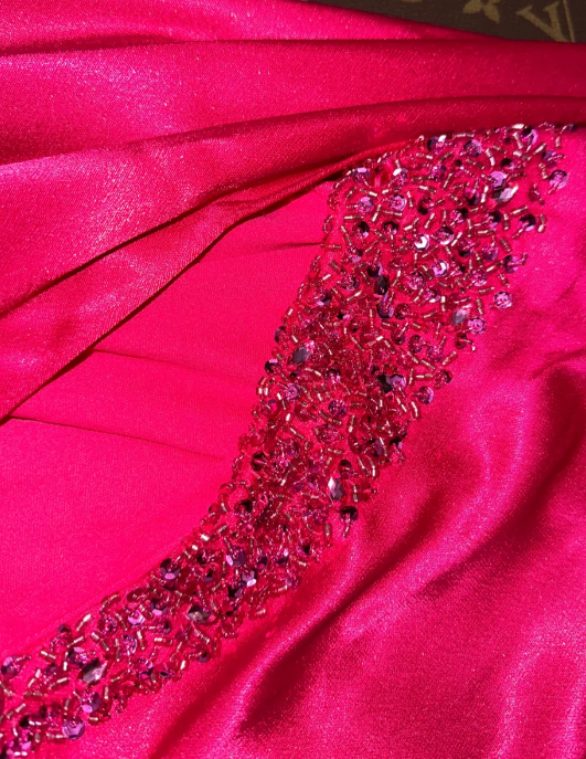 Robe de bal longue vintage sirène en satin et perles, décolleté cœur, robe de soirée C8106