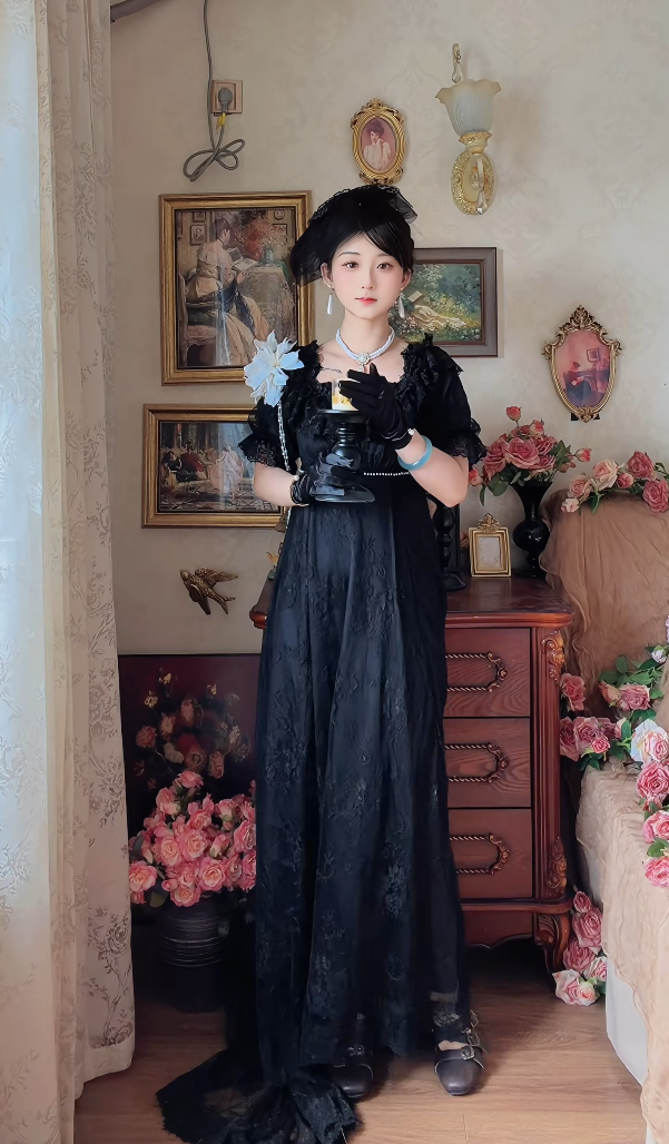 Ornate Short Sleeve Black Prom Dress Lace A-Line Long Evening Dress C8124