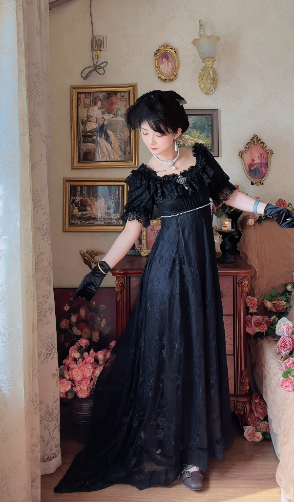 Ornate Short Sleeve Black Prom Dress Lace A-Line Long Evening Dress C8124