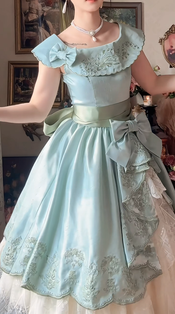 Robe de bal de princesse bustier à volants en satin long, robe de soirée C8117