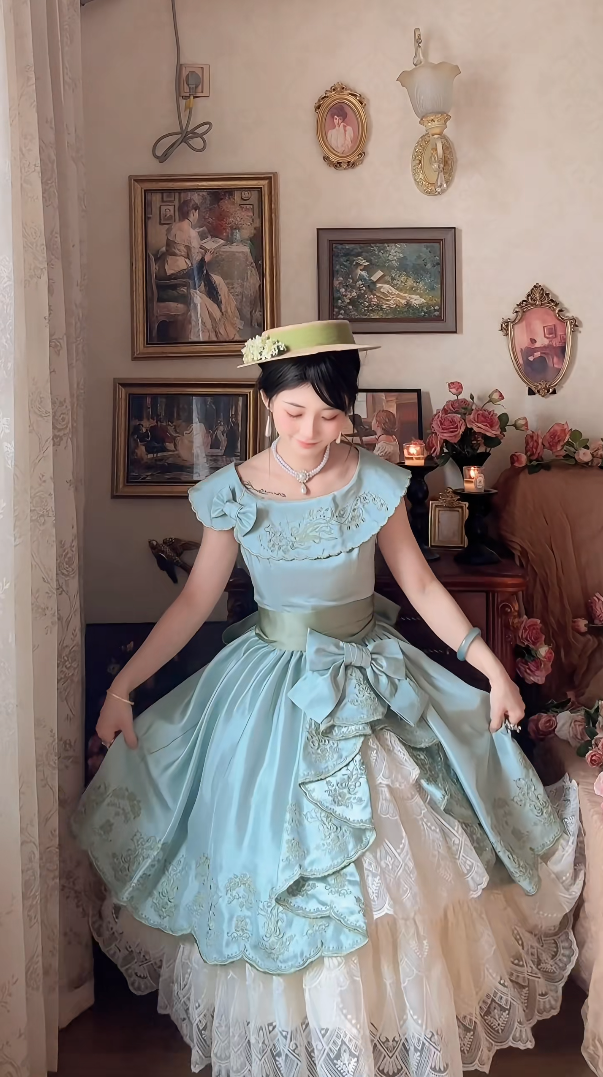 Robe de bal de princesse bustier à volants en satin long, robe de soirée C8117