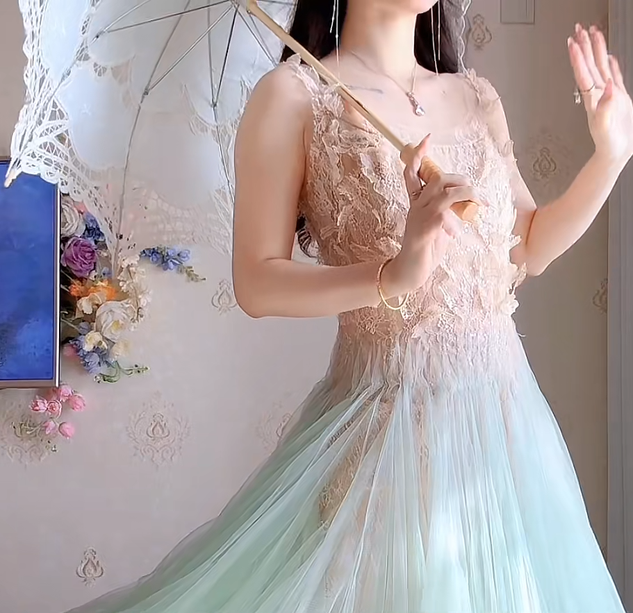 Robe de bal de princesse bustier à volants en satin long, robe de soirée C8117