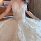 Superbe robe de mariée longue en tulle à sequins et décolleté en cœur C4041