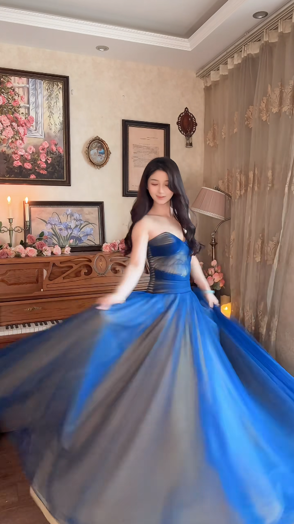 Jolie robe de bal en tulle à décolleté en cœur et longues couches rouges pour les robes de bal Sweet 16 C3210