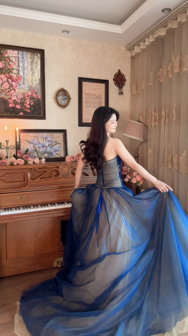 Jolie robe de bal en tulle à décolleté en cœur et longues couches rouges pour les robes de bal Sweet 16 C3210