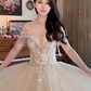 Superbe robe de mariée longue en tulle à sequins et décolleté en cœur C4041