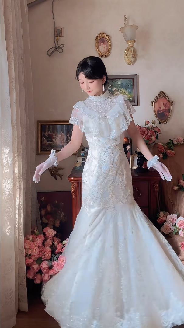 Superbe robe de mariée longue en tulle à sequins et décolleté en cœur C4041