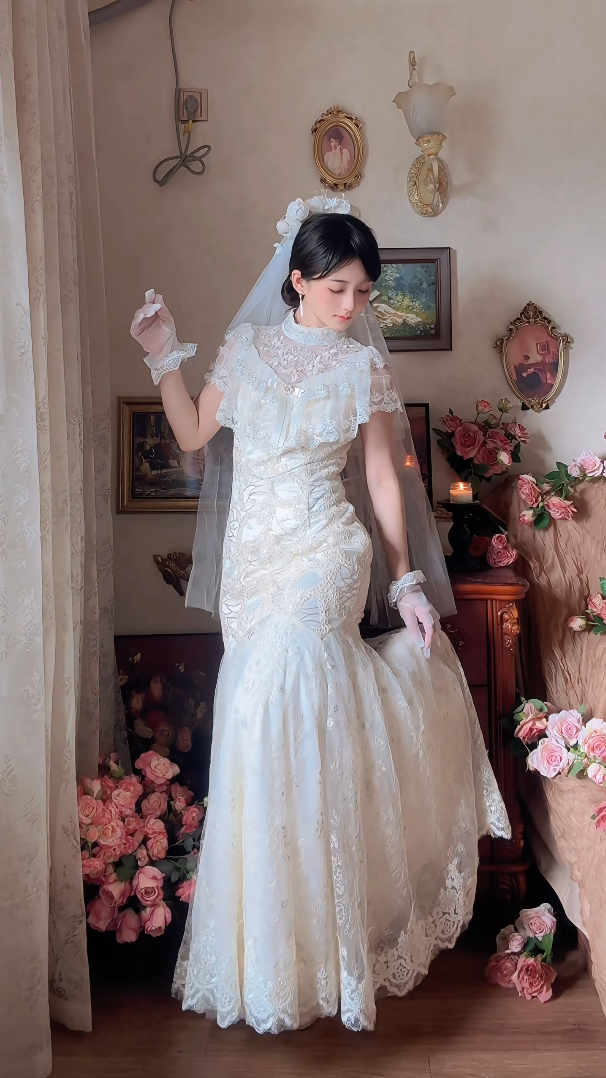 Superbe robe de mariée longue en tulle à sequins et décolleté en cœur C4041