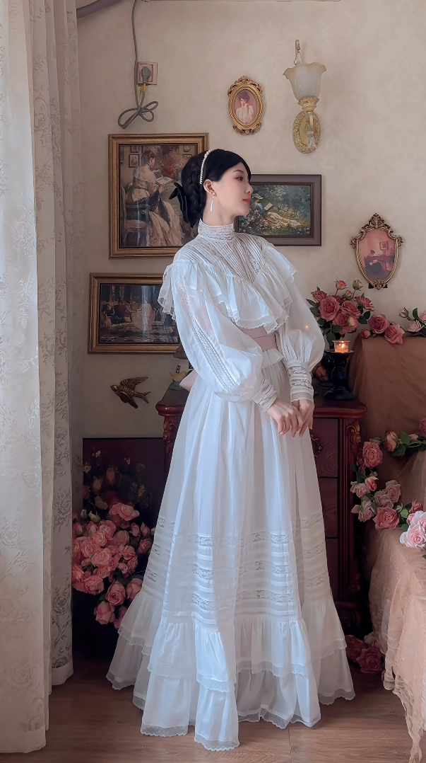 Ornate Long Sleeve White Prom Dress Lace A-Line Evening Dress C8157