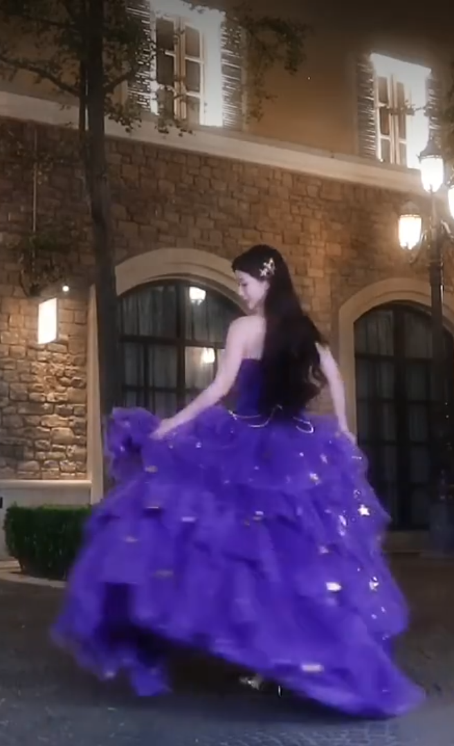 Jolie robe de bal en tulle à décolleté en cœur et longues couches rouges pour les robes de bal Sweet 16 C3210