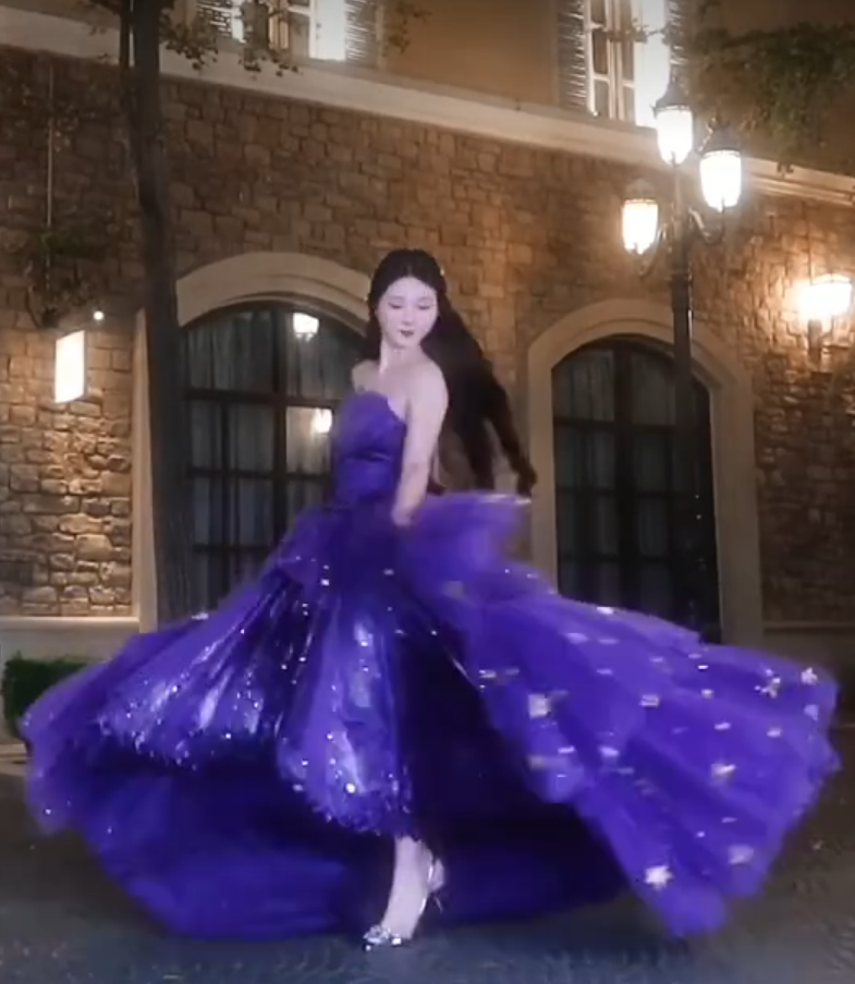 Jolie robe de bal en tulle à décolleté en cœur et longues couches rouges pour les robes de bal Sweet 16 C3210