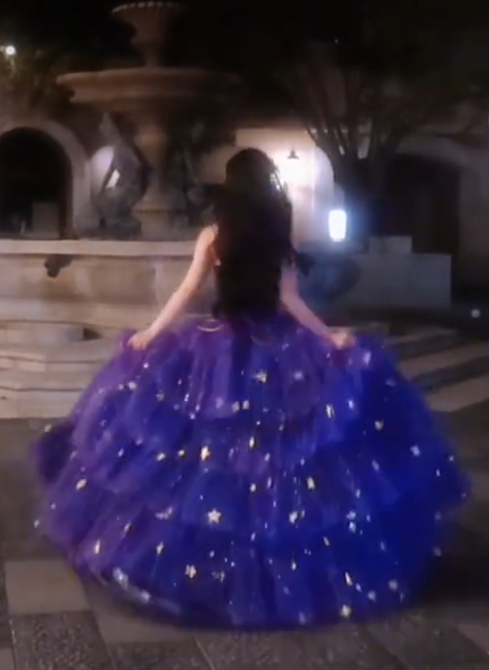 Jolie robe de bal en tulle à décolleté en cœur et longues couches rouges pour les robes de bal Sweet 16 C3210