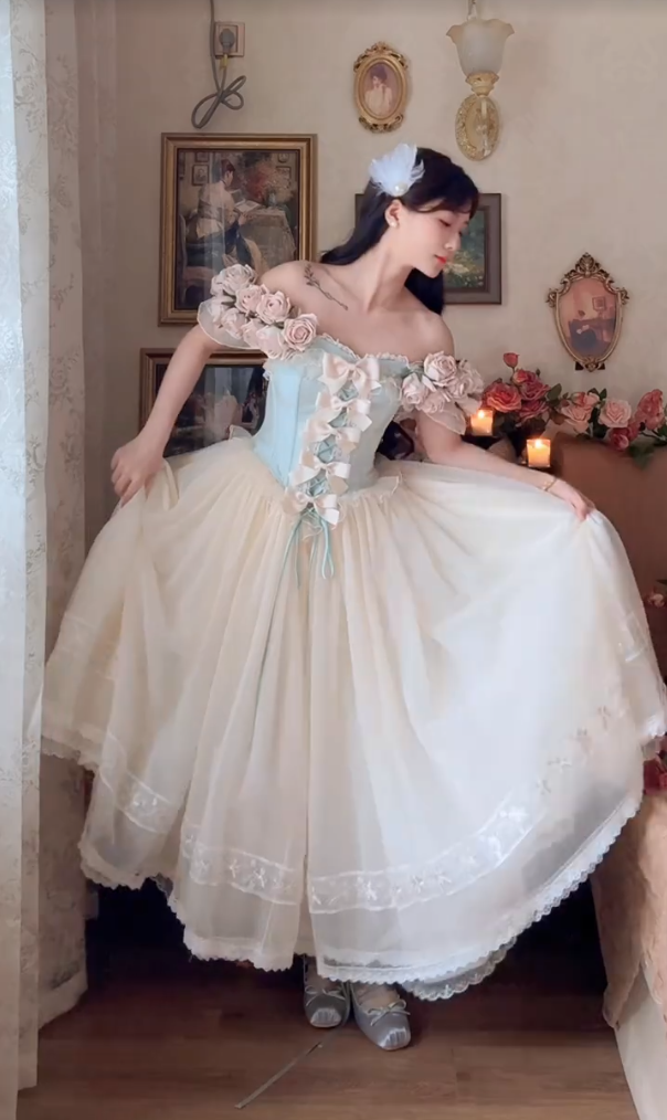 Robe de bal de princesse bustier à volants en satin long, robe de soirée C8117