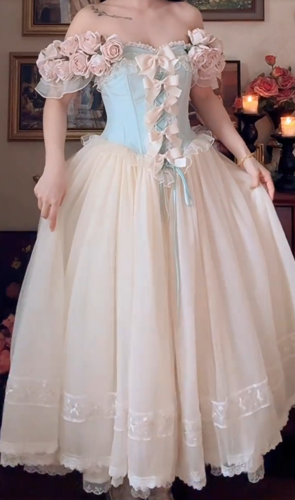 Robe de bal de princesse bustier à volants en satin long, robe de soirée C8117