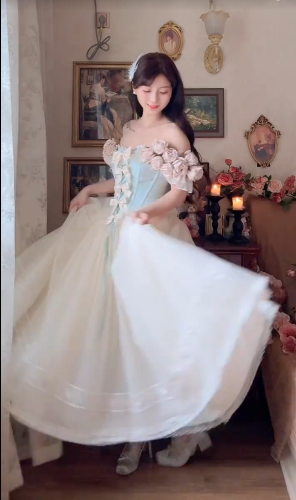 Robe de bal de princesse bustier à volants en satin long, robe de soirée C8117