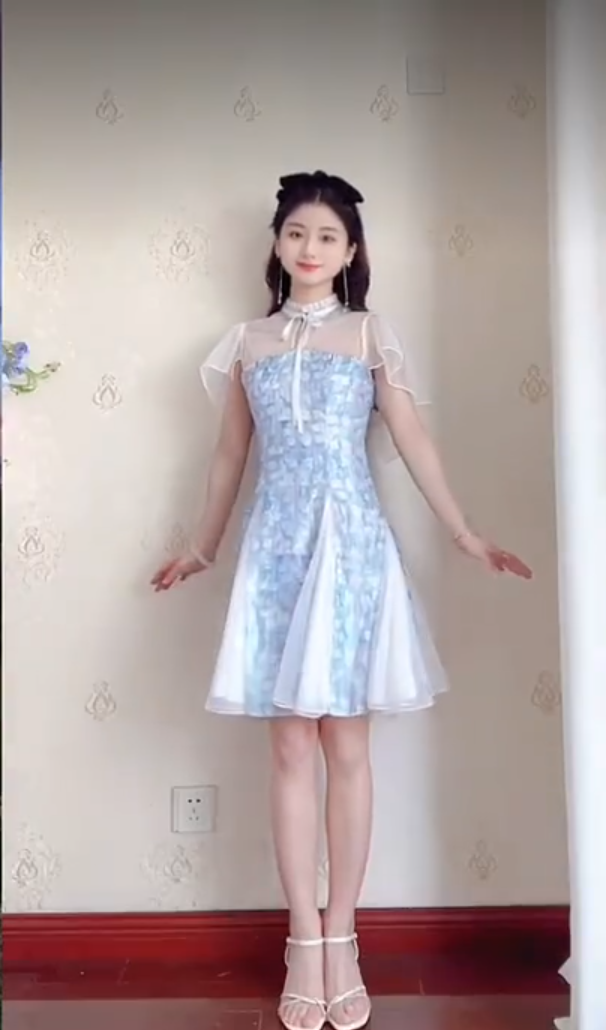 Mini robe de soirée en satin, sans bretelles, sans manches, ligne a, simple, C899