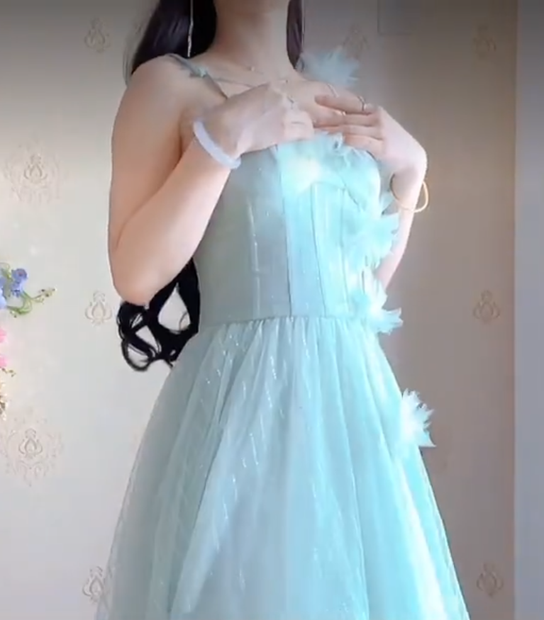 Flowy Spaghetti Straps Mint Green Prom Dress Appliques A-Line Evening Dress C8211