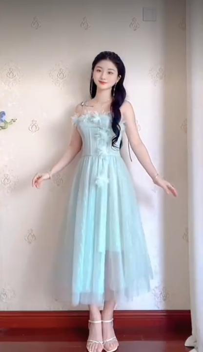 Flowy Spaghetti Straps Mint Green Prom Dress Appliques A-Line Evening Dress C8211