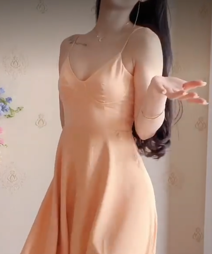 Robe de bal de princesse bustier à volants en satin long, robe de soirée C8117