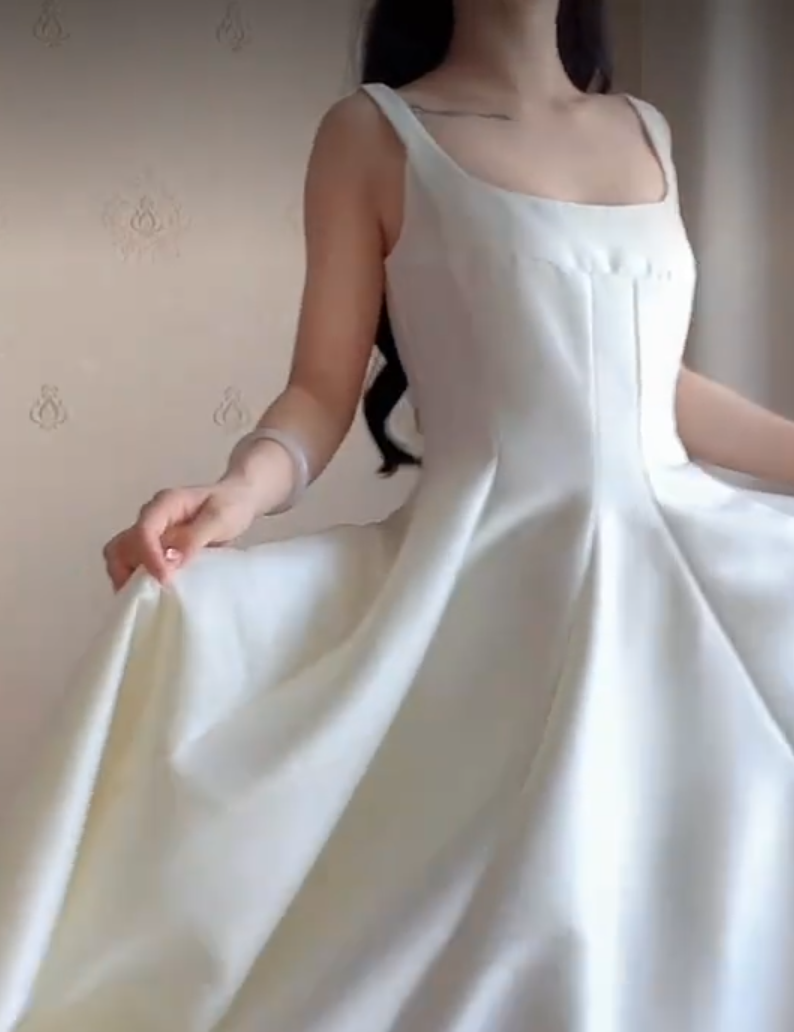Robe de bal de princesse bustier à volants en satin long, robe de soirée C8117