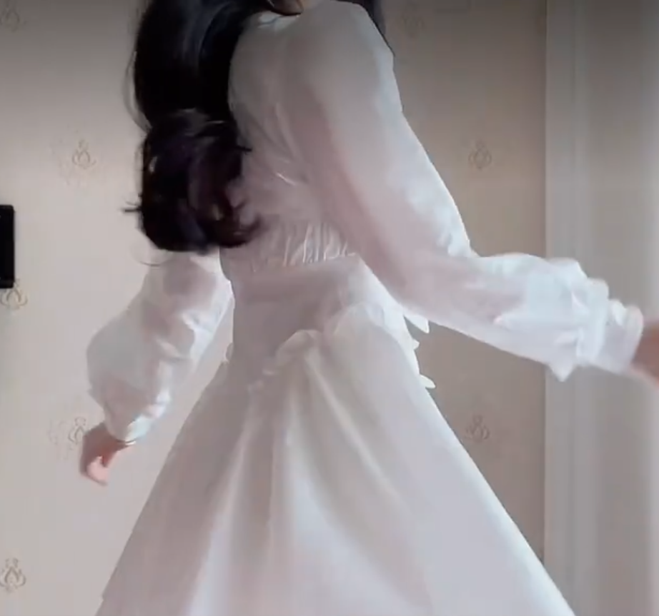 Uique V Neck White Homecoming Dress Long Sleeve Bows A-Line Birthday Dress C8248
