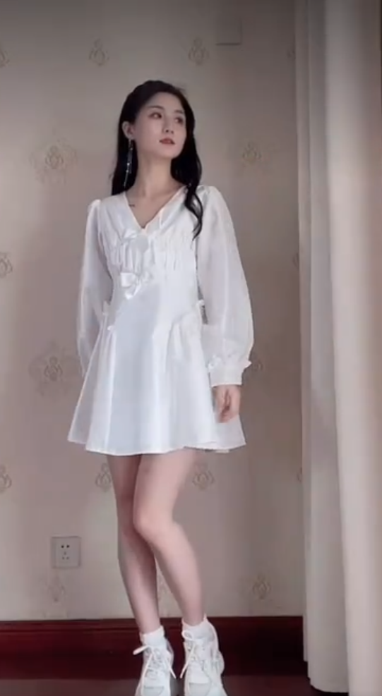 Uique V Neck White Homecoming Dress Long Sleeve Bows A-Line Birthday Dress C8248