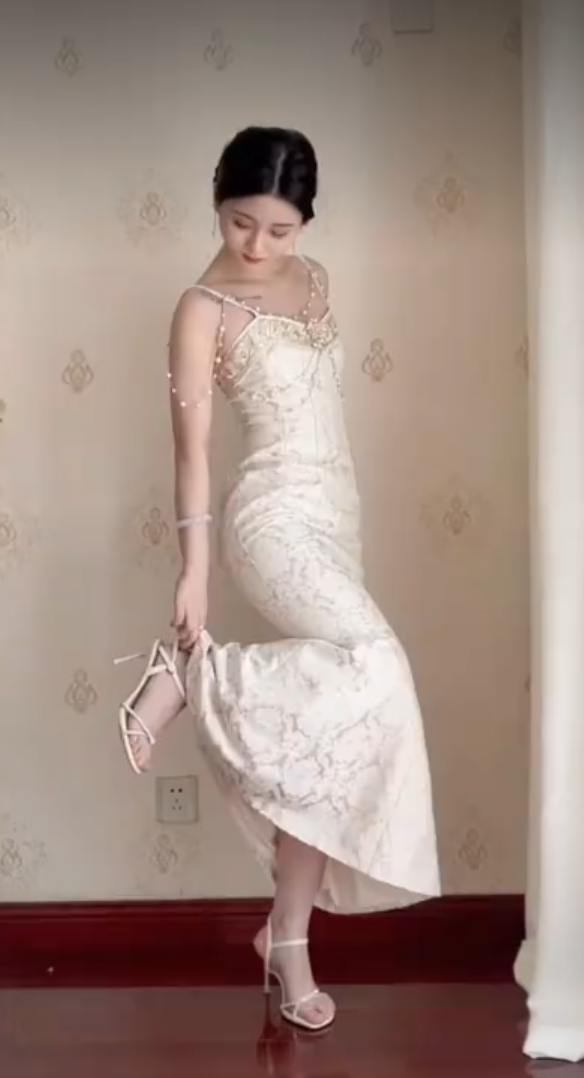 Charming Beading Ivory Prom Dress Spaghetti Straps Mermaid Evening Dress C8250