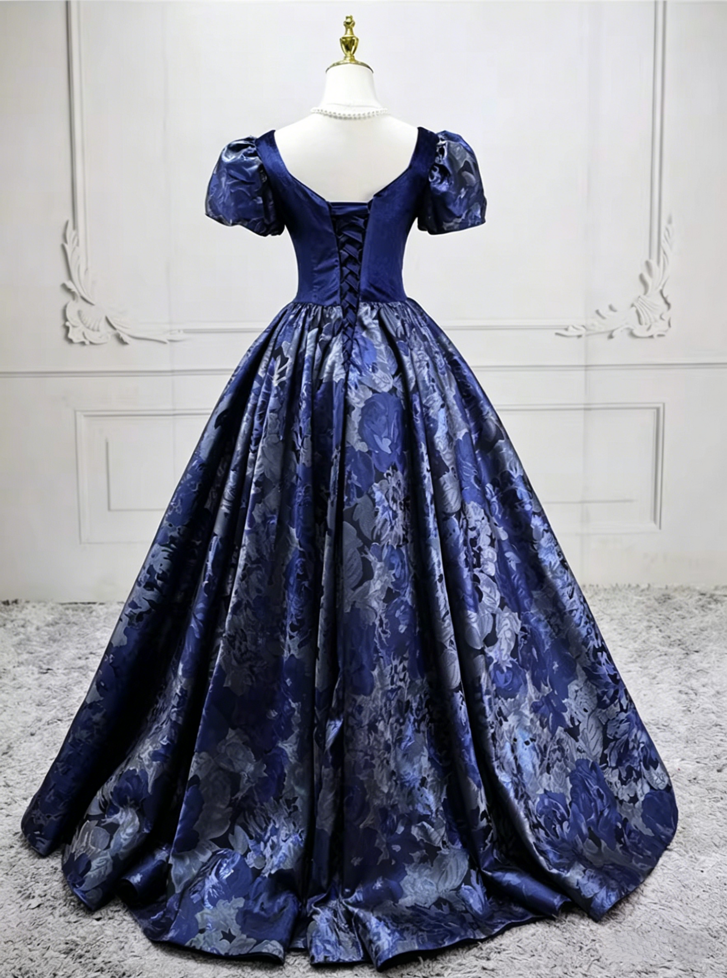 Elegant Short Sleeve Blue Ball Gown Beaded Sweet 16 Dresses C8255