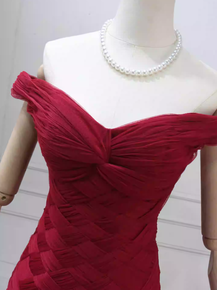 Sexy Off-the-Shoulder Red Prom Dress Tulle Mermaid Formal Dress C8279