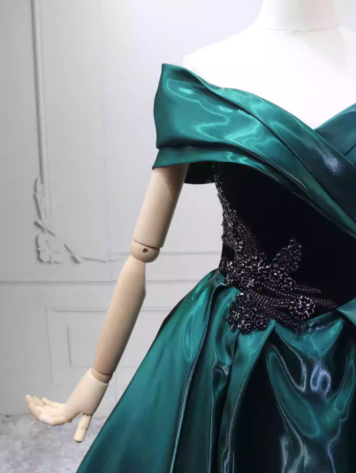 Jolie robe de bal en tulle à décolleté en cœur et longues couches rouges pour les robes de bal Sweet 16 C3210