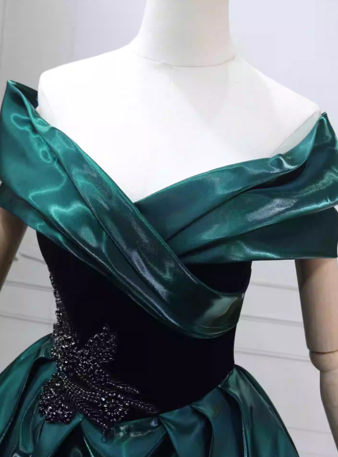 Jolie robe de bal en tulle à décolleté en cœur et longues couches rouges pour les robes de bal Sweet 16 C3210