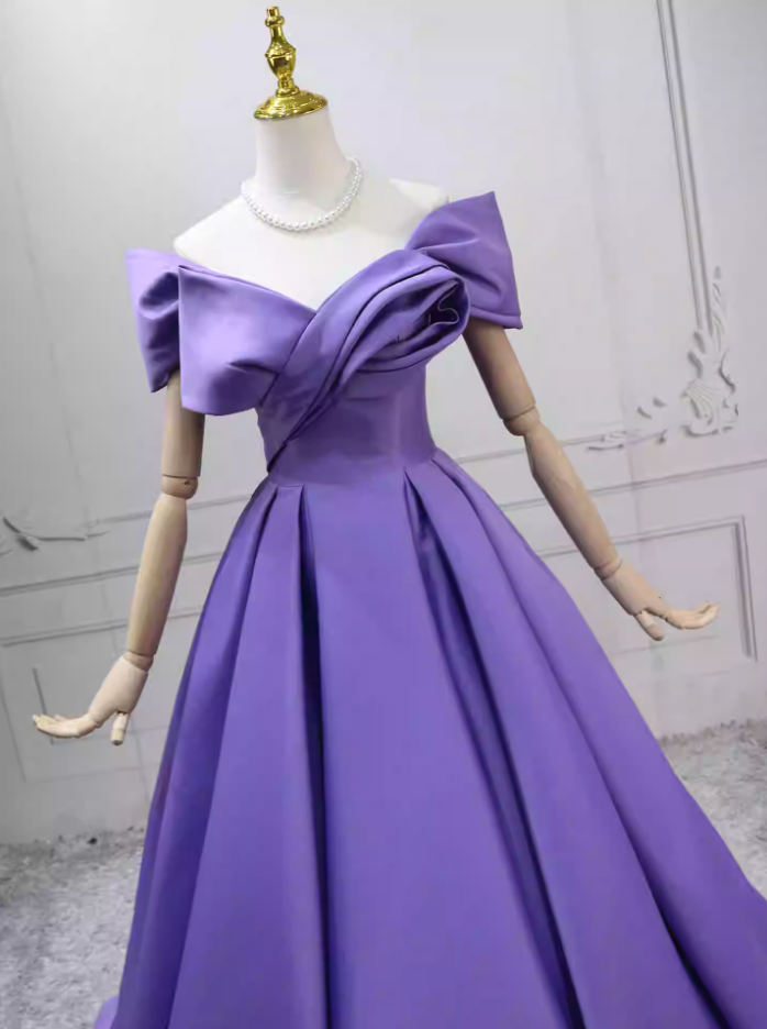 Elegant Strapless Purple Ball Gown Satin Sweet 16 Dresses C8281