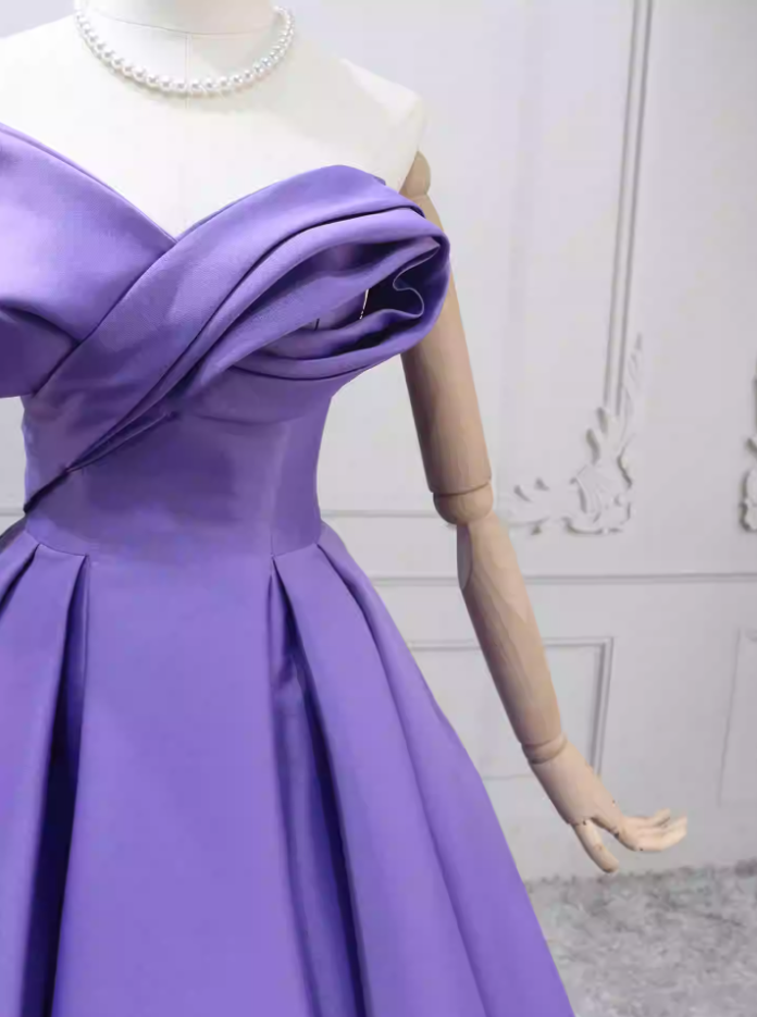 Elegant Strapless Purple Ball Gown Satin Sweet 16 Dresses C8281