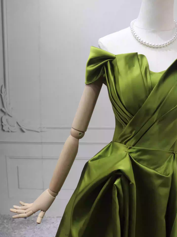 Jolie robe de bal en tulle à décolleté en cœur et longues couches rouges pour les robes de bal Sweet 16 C3210
