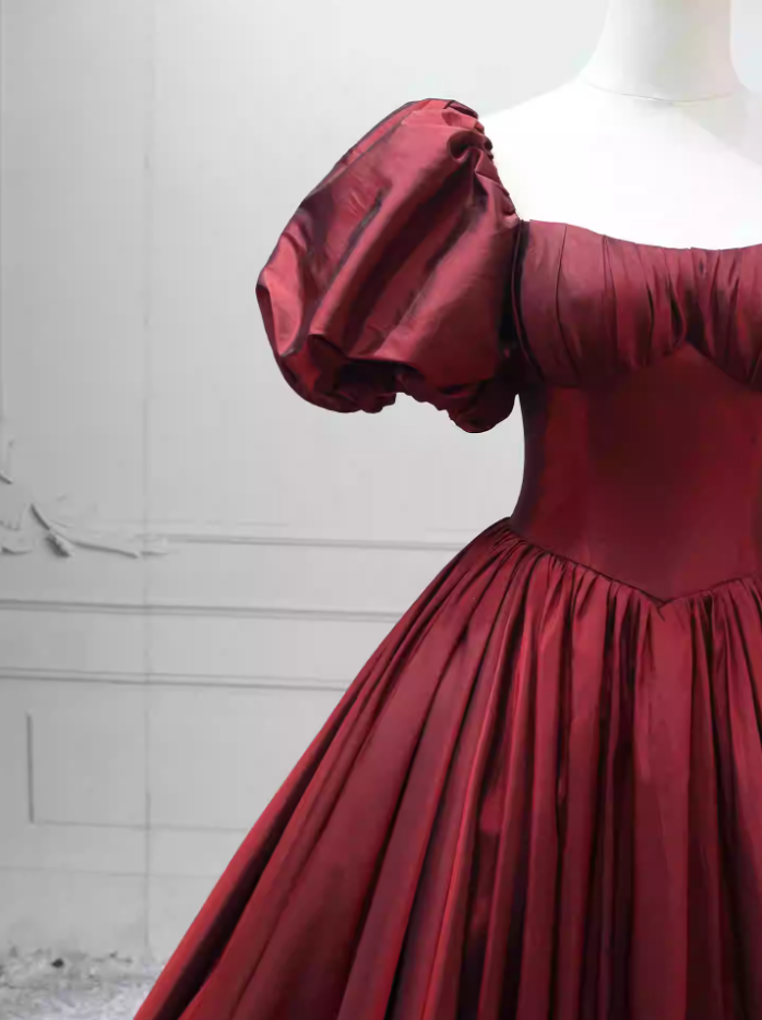 Classical Short Sleeve Red Ball Gown Square Neck Satin Sweet 16 Dresses C8283