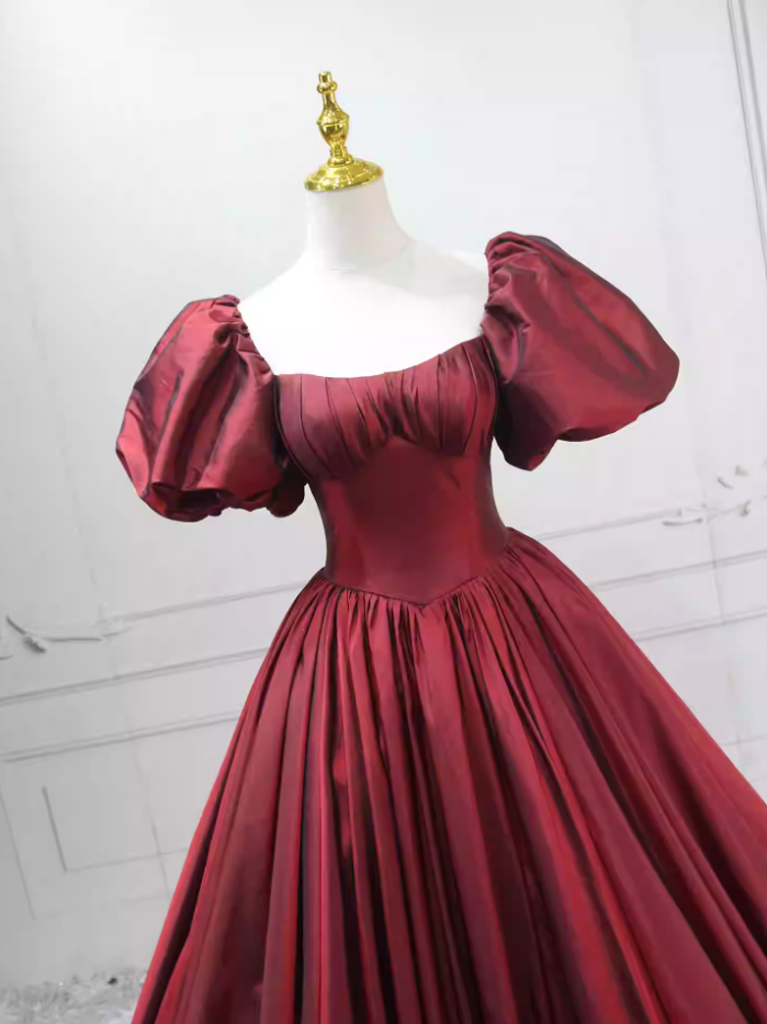 Classical Short Sleeve Red Ball Gown Square Neck Satin Sweet 16 Dresses C8283