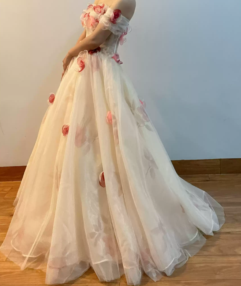 Jolie robe de bal en tulle à décolleté en cœur et longues couches rouges pour les robes de bal Sweet 16 C3210