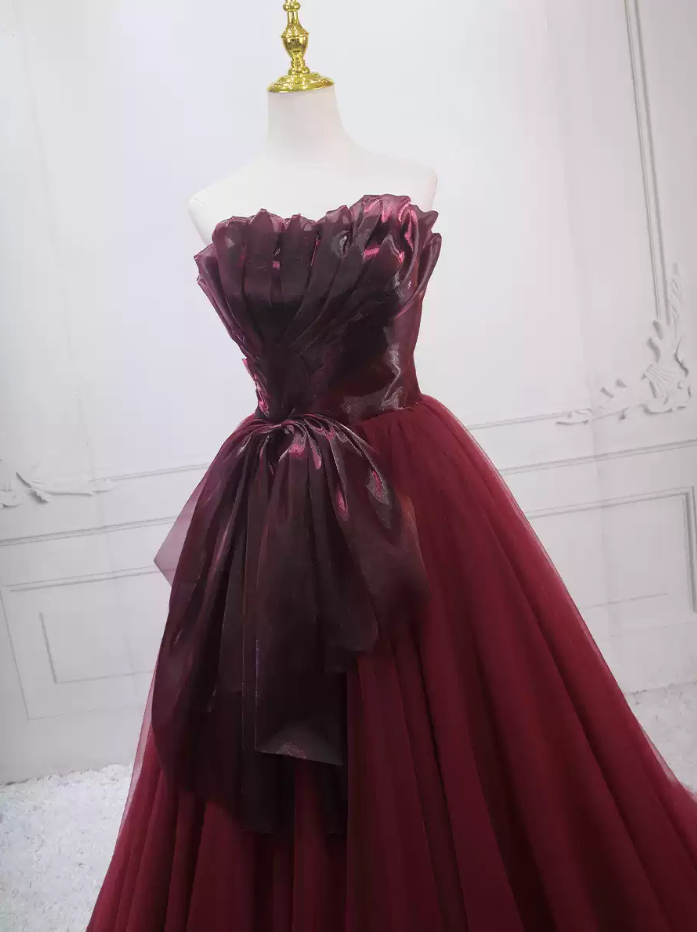 Alluring Burgundy Ball Gown Strapless Tulle Sweet 16 Dresses C8314