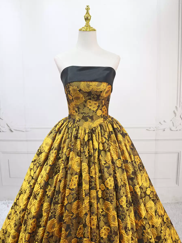 Jolie robe de bal en tulle à décolleté en cœur et longues couches rouges pour les robes de bal Sweet 16 C3210