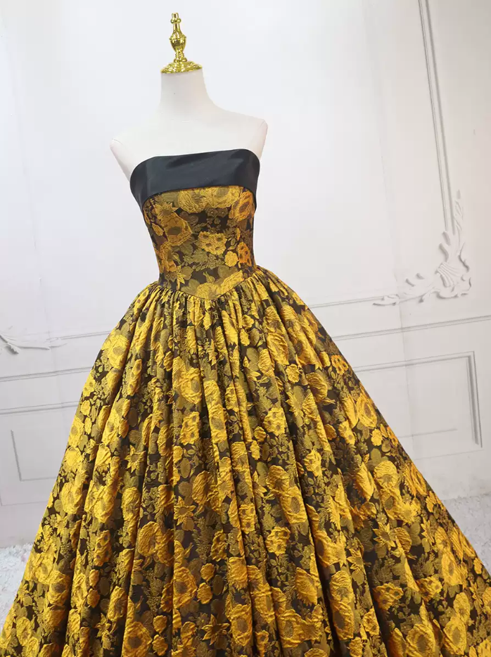 Jolie robe de bal en tulle à décolleté en cœur et longues couches rouges pour les robes de bal Sweet 16 C3210