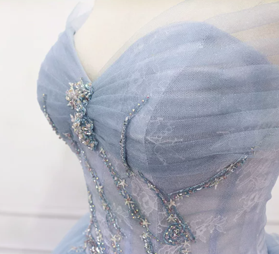 Jolie robe de bal en tulle à décolleté en cœur et longues couches rouges pour les robes de bal Sweet 16 C3210
