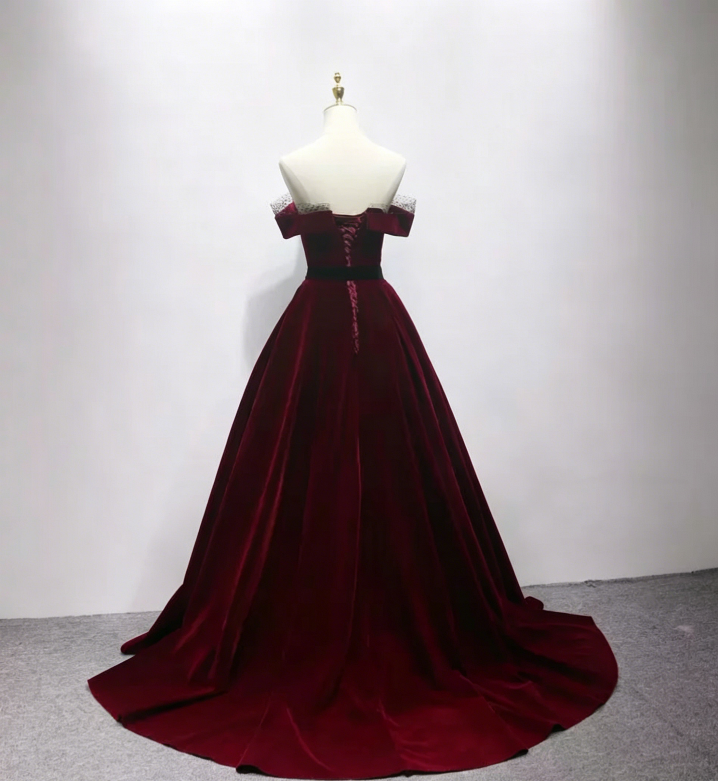 Jolie robe de bal en tulle à décolleté en cœur et longues couches rouges pour les robes de bal Sweet 16 C3210
