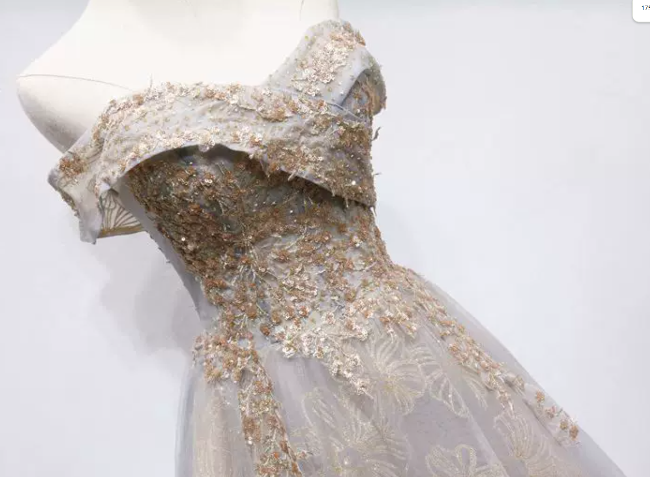 Jolie robe de bal en tulle à décolleté en cœur et longues couches rouges pour les robes de bal Sweet 16 C3210