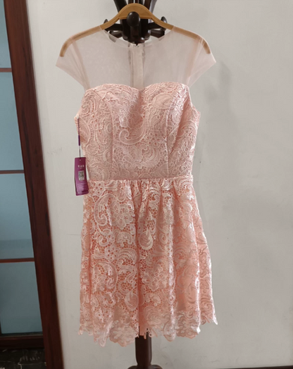 Mini robe de soirée en satin, sans bretelles, sans manches, ligne a, simple, C899