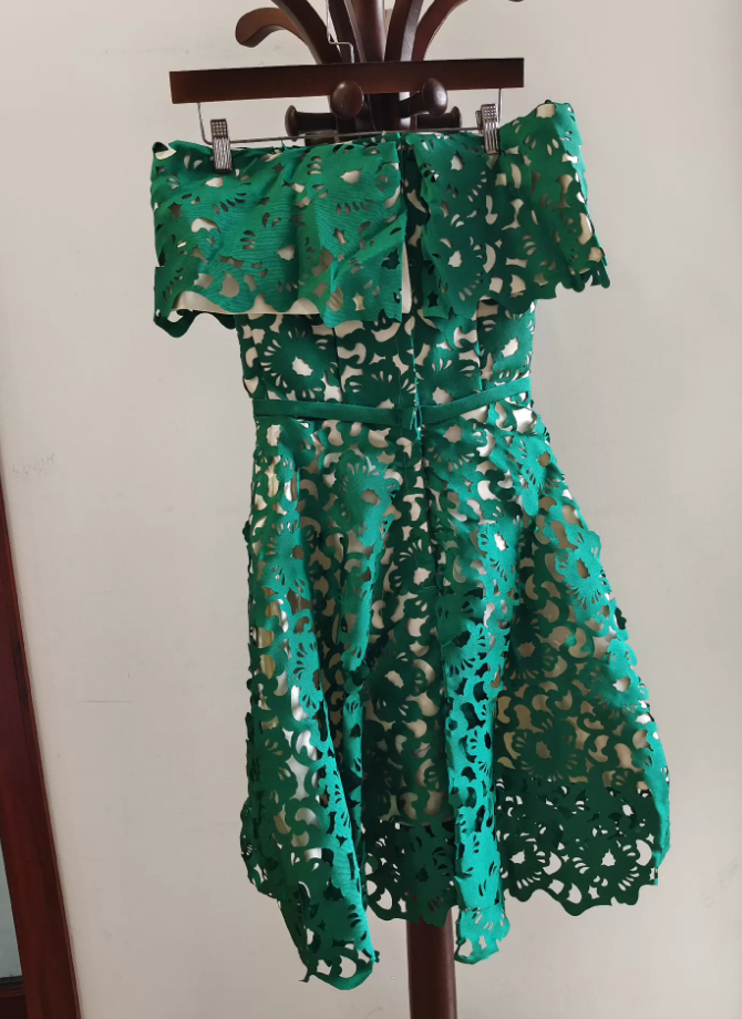 Mini robe de soirée en satin, sans bretelles, sans manches, ligne a, simple, C899