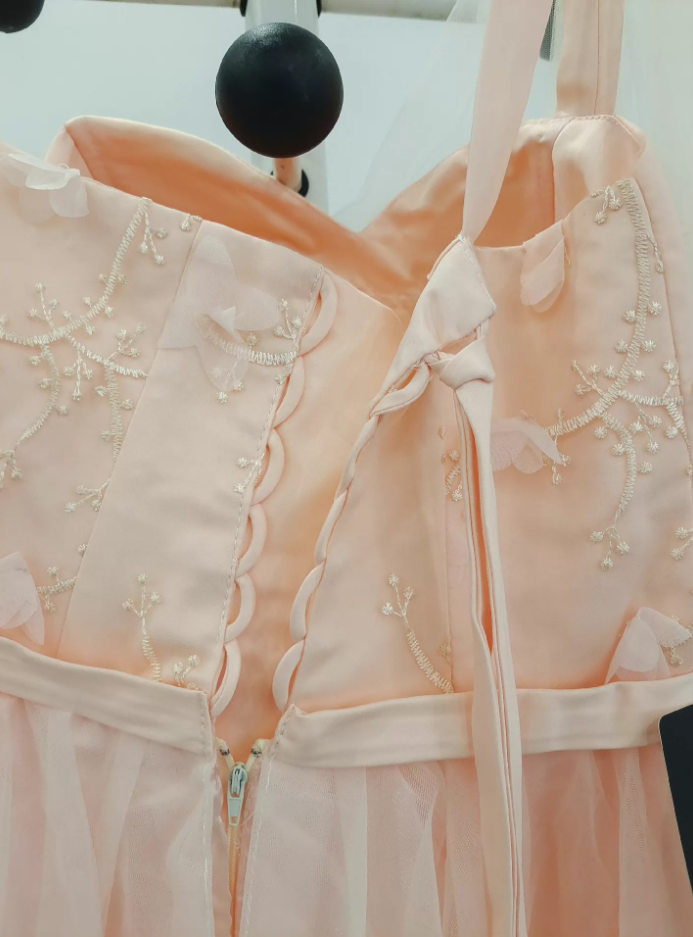Robe de bal de princesse bustier à volants en satin long, robe de soirée C8117